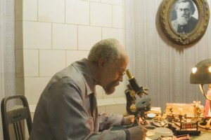 "Многие врачи увлекаются искусством, чтоб не сойти с ума на нашей работе"