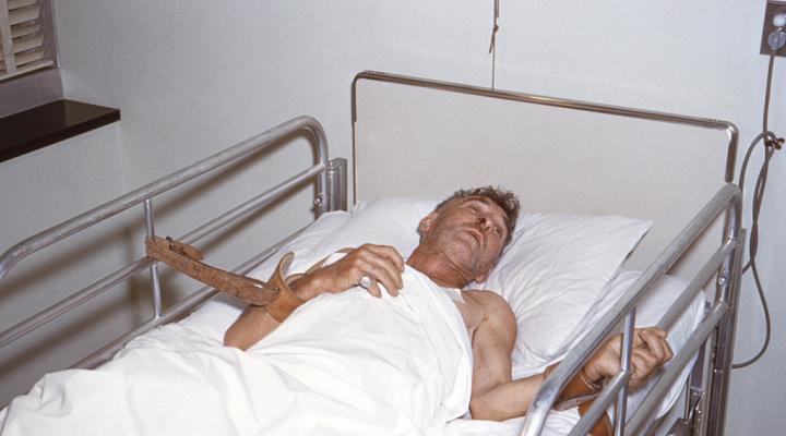 Не тільки страх води: чому сказ – це вирок, і що слід знати людям про профілактику і алгоритм дій при укусах