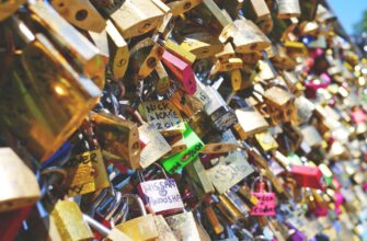 Значення імені Надир: Відмінні риси та символіка для особистості