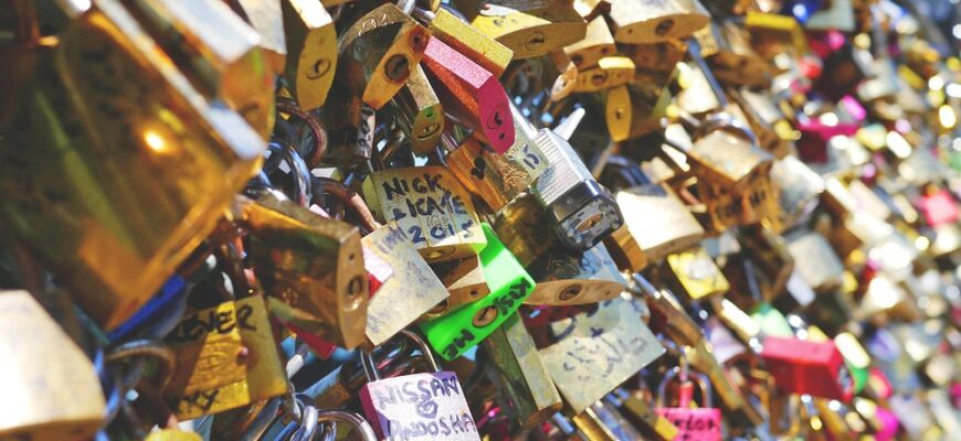 Значення імені Надир: Відмінні риси та символіка для особистості