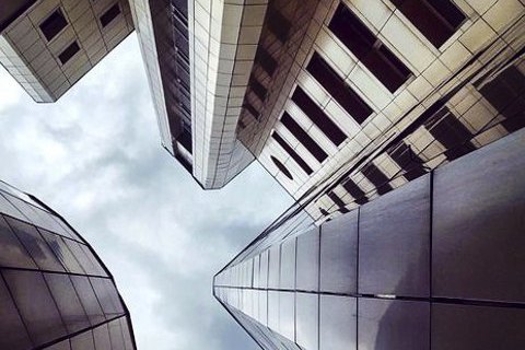 Розтрата, тендер і хабар. Що відбувається в Інституті раку