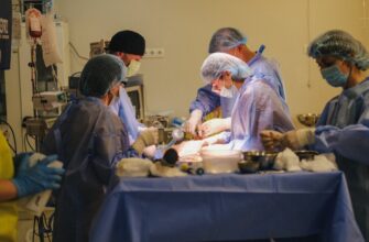 Небезпечний тренд: як українські лікарі рятують підлітків після уражень струмом на даху потяга