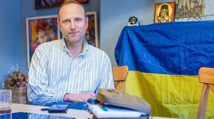 «Ми недостатньо усвідомлюємо вплив психічного здоров'я на економіку й майбутнє країни», — професор Денис Угрин