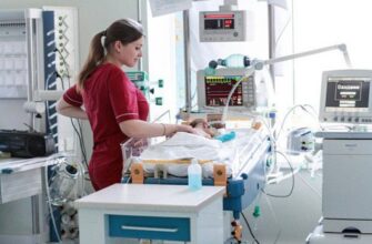 Доступ до дітей в реанімаціях: два погляди на одні двері