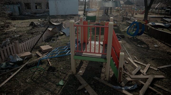 «Мені здалося, що я божеволію від жаху». З чим приходять до психологів мешканці прикордоння