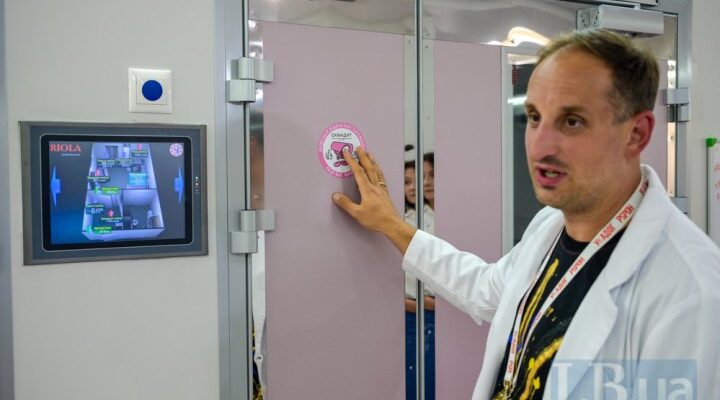 «Дорога життя з правого на лівий берег». Як живе єдине відділення Охматдиту, яке після ракетної атаки досі в напівевакуації