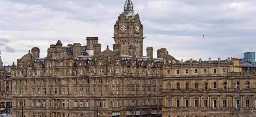 бити людину уві сні що означає