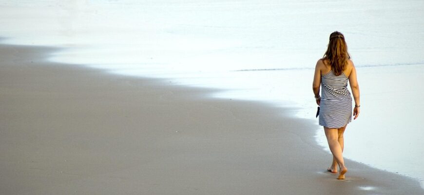 сама самотою