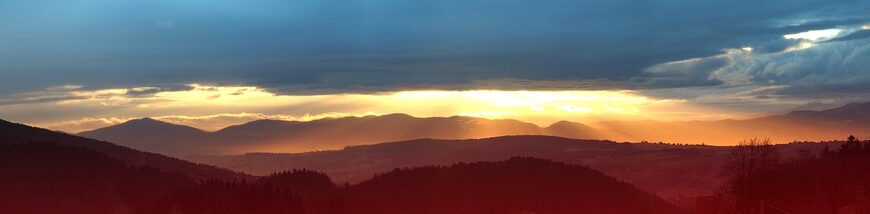 що означає діалектизм бескид