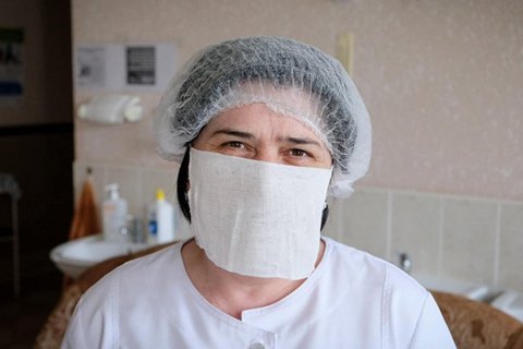 Медики хворіють на COVID-19: чому українські лікарні досі потребують захисту