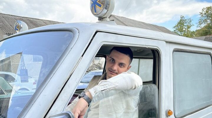 «У державній лікарні можна створити квітучий сад»: як головний лікар з Тернопільщини Віктор Гунька запалює в соцмережах