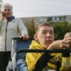 «Смерть ― моя добра подруга». Як Назар Гусаков зі спінальною м’язовою атрофією робить Львів більш інклюзивним