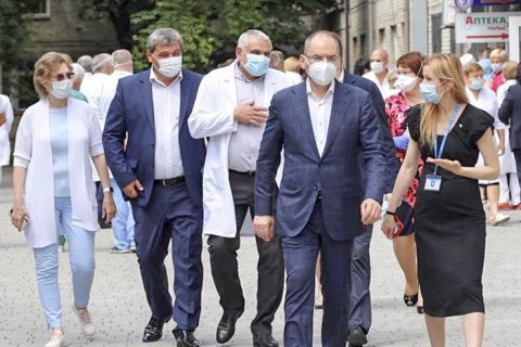 Медреформа-2020. Чому пацієнти продовжують платити за безкоштовне лікування