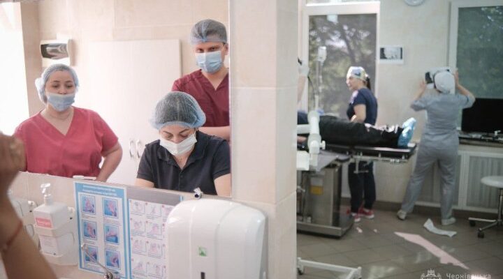 Буде ще гірше чи вже нема куди? Якими є ризики закону про лікарське самоврядування для всієї країни