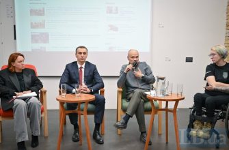 ФотоLB.Talks про ліки в Україні: репортаж з дискусійної панелі про доступність ліків, ціни на них і державне регулювання