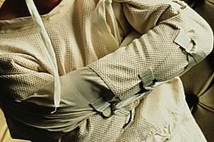 Чья смирительная рубашка?