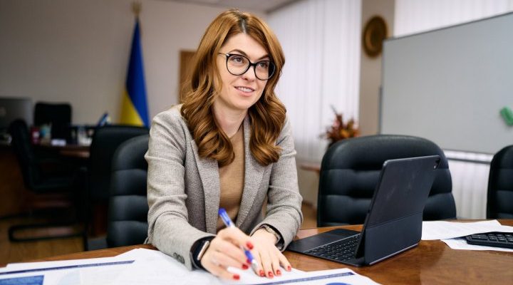 Вийти на роботу зможуть, але далеко не всі: як запрацює держпідтримка родин з дітьми з 2026 року