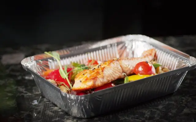 алюминиевая упаковка для еды на вынос