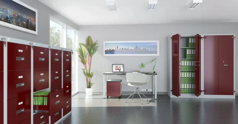 металеві меблі в офісі